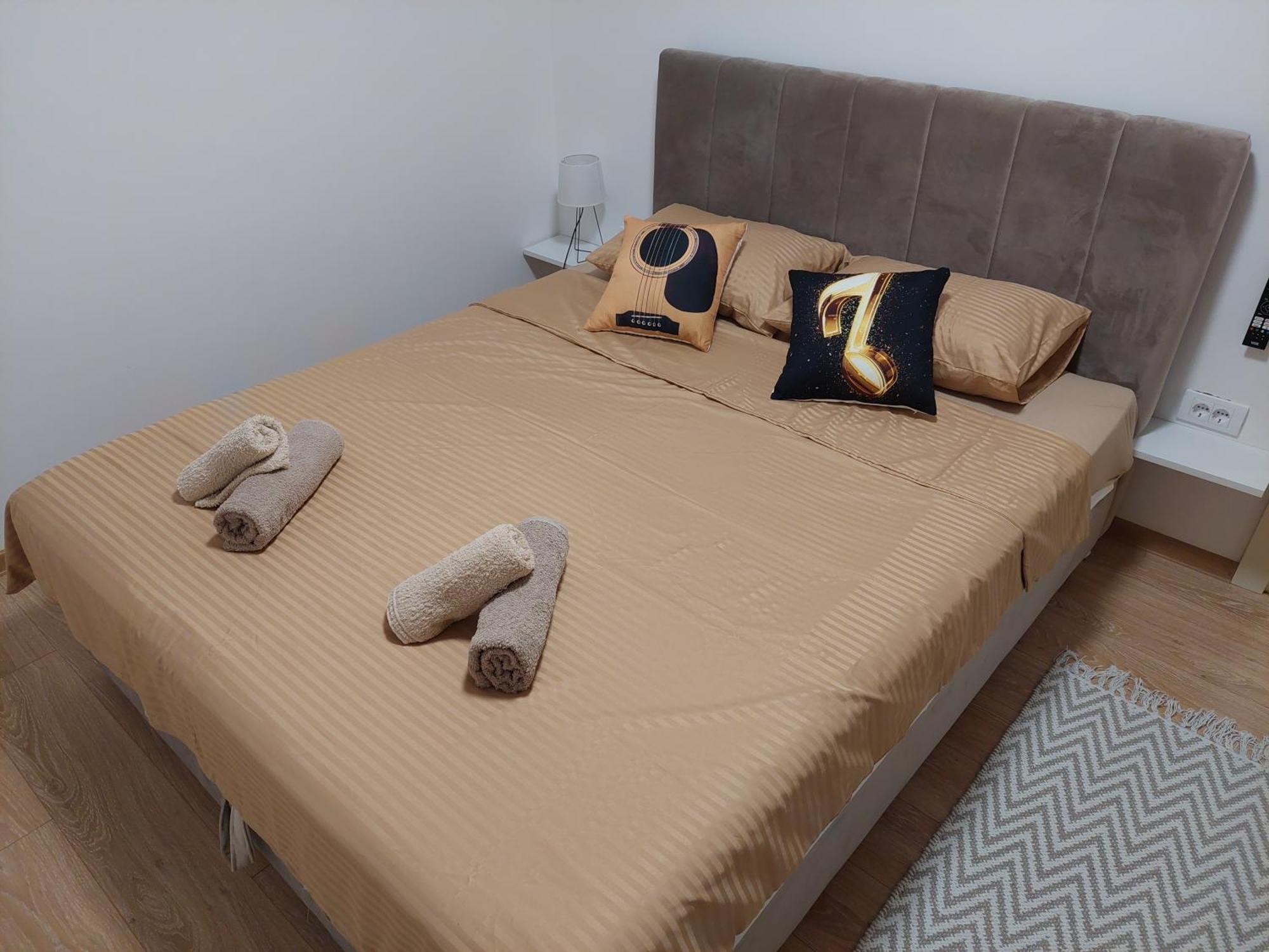 Apartman Muzika ยาโกดินา ภายนอก รูปภาพ