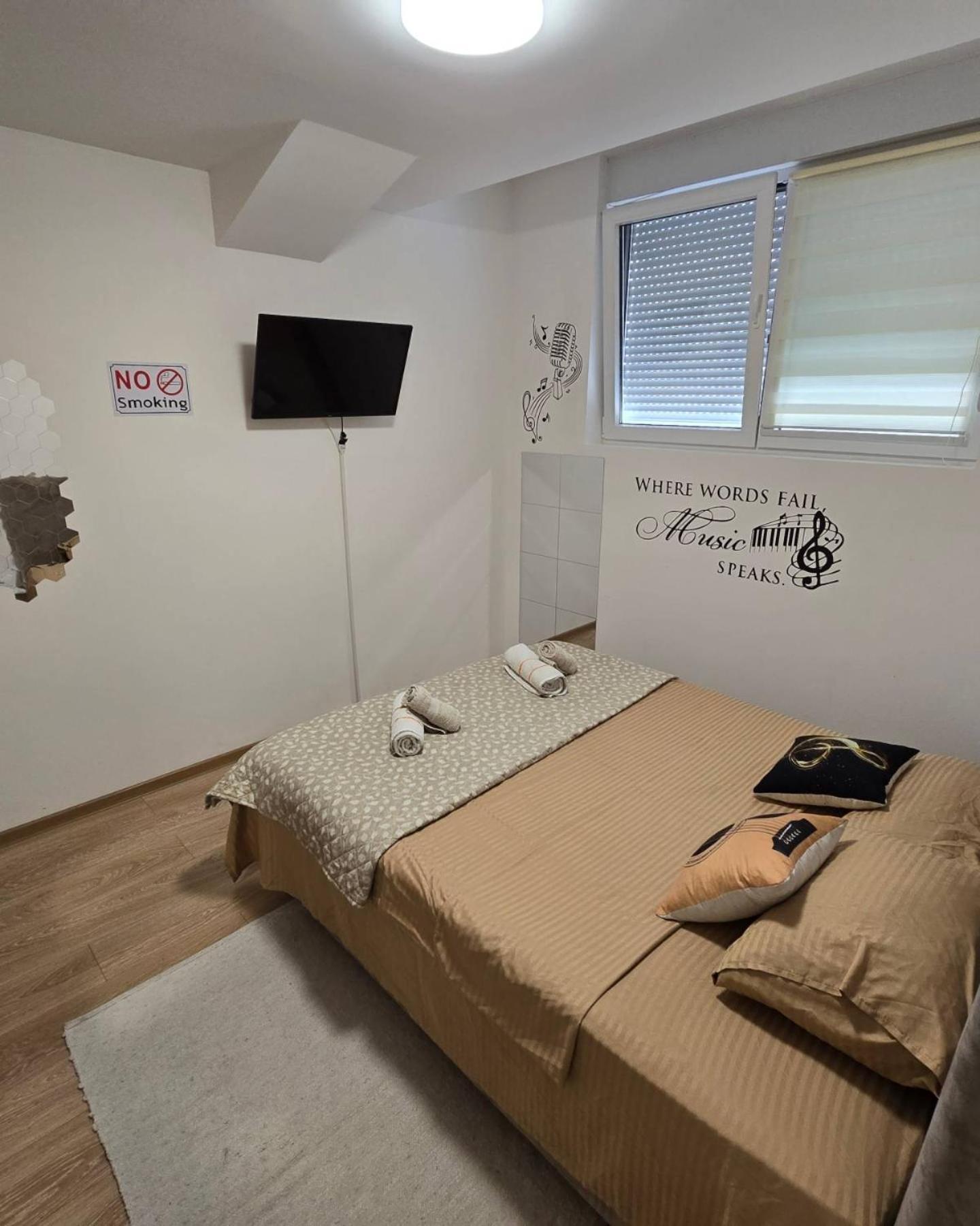Apartman Muzika ยาโกดินา ภายนอก รูปภาพ